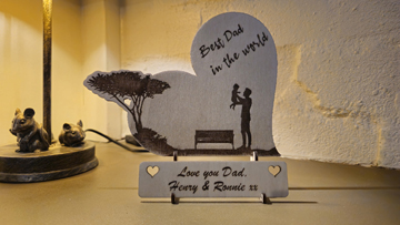 Amazing fathers day personalised gift heart shaped desk plaque